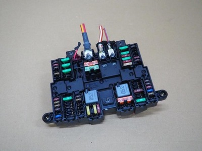 Коробка корпус предохранителей mercedes eqb x243 фото №1