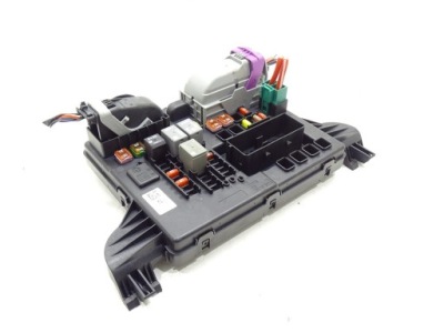 Коробка предохранитель opel insignia a lift zafira c 13485565 фото №1