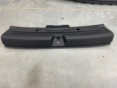 Audi a3 8y защита порог багажника 8y4863471 фото №1