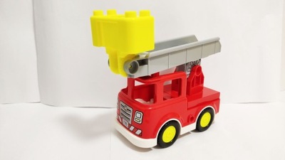 Klocki Lego duplo samochód wóz strażacki drabina