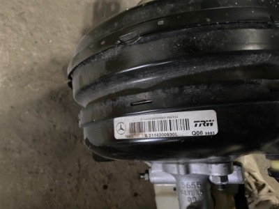 Mercedes e w211 усилитель тормозов тормозные a2114300930l фото №1