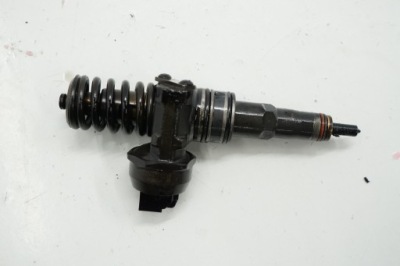Vw passat b6 06r насос-форсунка 1.9tdi 038130073ag фото №1