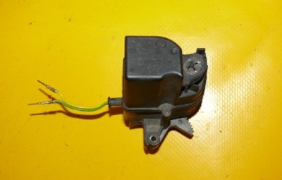 Моторчик дзеркало правий перед mercedes w140 lift фото №1