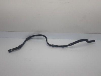 Пабтрубок  воды шланг bmw i8 7640843030 фото №1