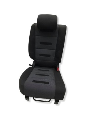 Vw tiguan 5n сиденье правый задняя 07r- фото №1