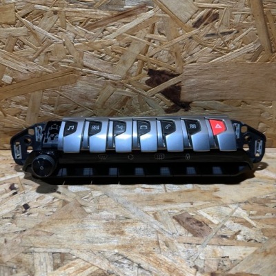 Панель керування кондиціонера peugeot 3008 ii фото №1