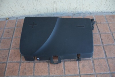 Кришка акумулятор citroen оригінальний номер 9647467980 фото №1