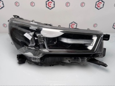 Лампа права перед toyota hilux viii рестайлінг  full led фото №1