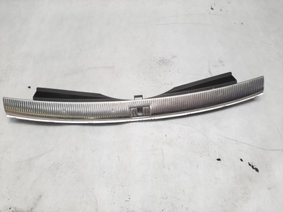 Audi q7 защита порог багажника 4l0864483 фото №1