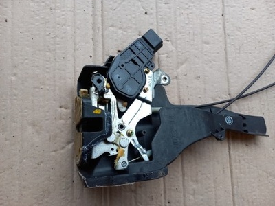 Avensis verso toyota avensis verso замок двері задня правий фото №1