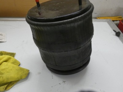 Пневмоподушка подушка scania p r t kpl 1942148 фото №1