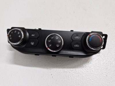 Kia ceed 2 ii панель обдув кондиціонера кондиціонер 97250-a2002 фото №1