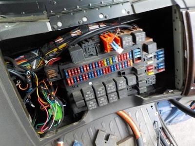 Daf xf 105 коробка запобіжників фото №1