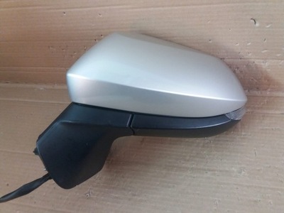 Toyota yaris cross 2021r ліва складний 8 pin eu фото №1