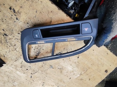 Peugeot 5008 i полка бардачок фото №1