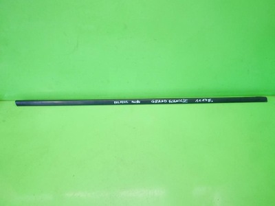 Молдинг уплотнитель правая перед renault scenic ii фото №1