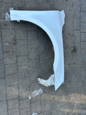 Крыло правый перед skoda octavia iii hb 2012- lf9e фото №1