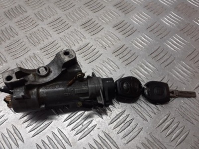 Замок зажигания с ключ seat toledo ii 1.8 4b0905851c фото №1