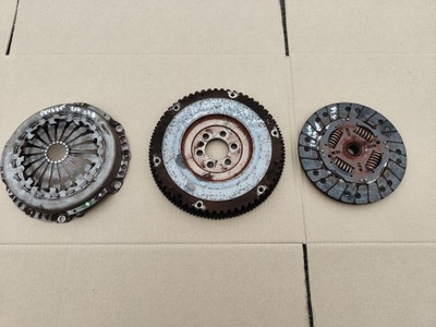 Сцепление диск прижим колесо peugeot 206 1.4 8v фото №1