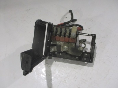 Клема плюсова запобіжник zafira c 2.0 cdti 365927271 фото №1