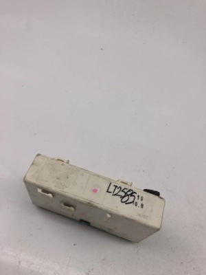 Блок управления volvo v40 хэтчбек 30889925 25730466 2014 фото №1