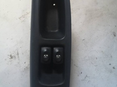 Панель керування вікон водій renault thalia фото №1
