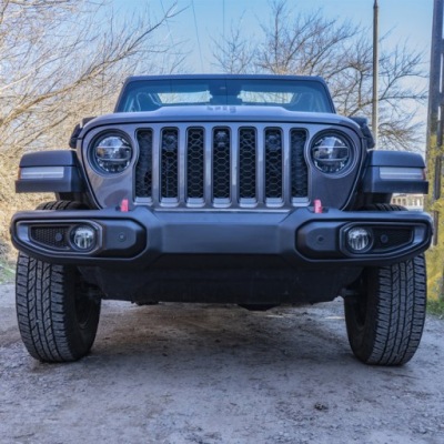 Бампер перед пластик pdc jeep wrangler jl 18+ фото №1