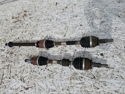 Megane iv привідний вал ліва 1.6 tce автоматична коробка передач 391014001r фото №1