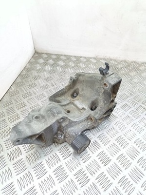 Bmw 7 f01 f02 f03 f04 2010 кронштейн генератора фото №1