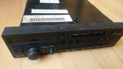 RADIO AUDI GAMMA 8L0035186 Z CÓDIGO  