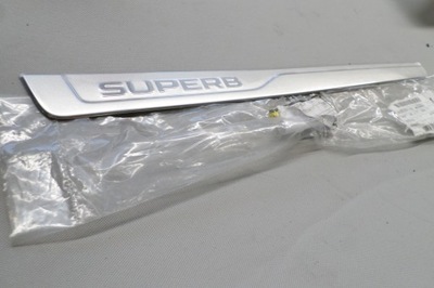 Skoda superb iii молдинг поріг права накладка фото №1