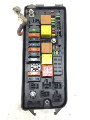 Коробка запобіжників bsi opel 09226554 фото №1