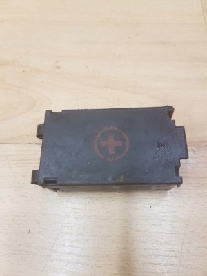 Захист клеми плюсовий mercedes w210 фото №1