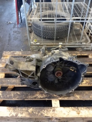 Volvo s60 2.4 d коробка передач передач 1023822 фото №1