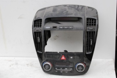 Панель кондиционера дисплей рамка kia ceed фото №1