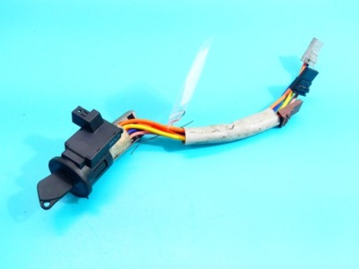 Замок зажигания ключ вкладка peugeot 106 фото №1