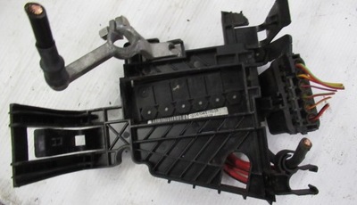 Volkswagen up 1.0mpi коробка запобіжників фото №1