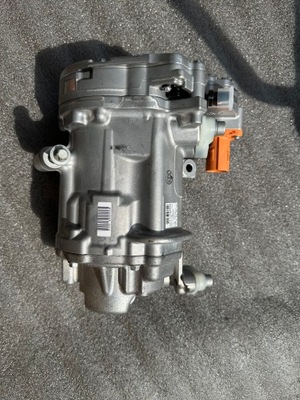 Компрессор кондиционера mercdedes a0008305304.... фото №1