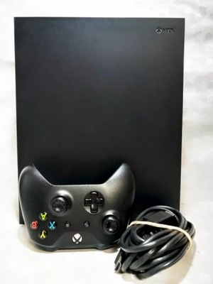 KONSOLA XBOX ONE X 1TB CZARNA Z PADEM