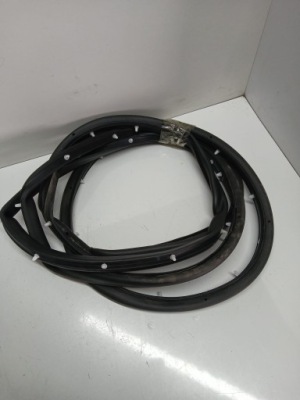 Прокладка двері na двері правий перед peugeot 308 t10 фото №1