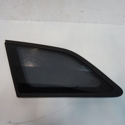 Hyundai i30 kombi стекло кузовная левая задняя фото №1