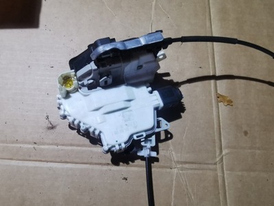 Замок двері лівий перед audi q7 4l 8j1837015e фото №1