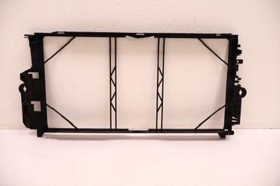 Volvo xc60 ii рамка радіатора 32324070 фото №1