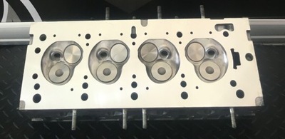 Головка dacia renault megane clio kangoo 1.4 1.6 8v фото №1