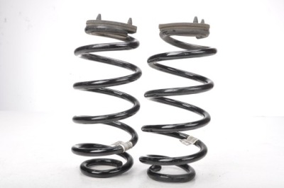 Bmw 1 f40 пружины задняя левая правая комплект фото №1