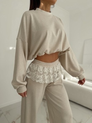 beżowy dresowy komplet