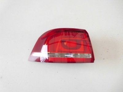 Лампа задня 3af945095a vw passat b7 ліва kombi фото №1