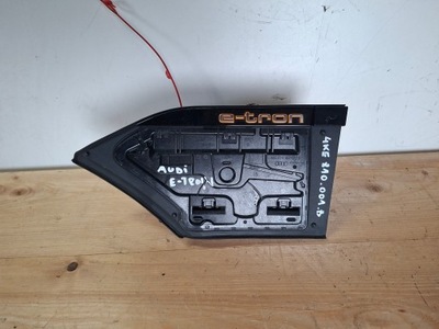ZAŚLEPKA GNIAZDA ŁADOWANIA AUDI E-TRON 4KE810001B