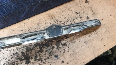 Mazda tribute i накладка кришки задня фото №1