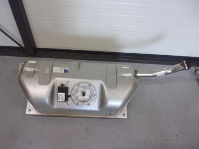 Mercedes r231 sl 350 бак топливной  bak a2314700101 фото №1